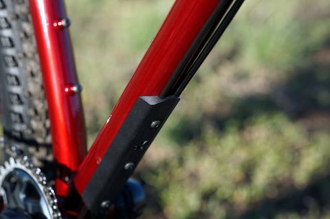 A drawing of the Manifesto hardtail calling out features and specs